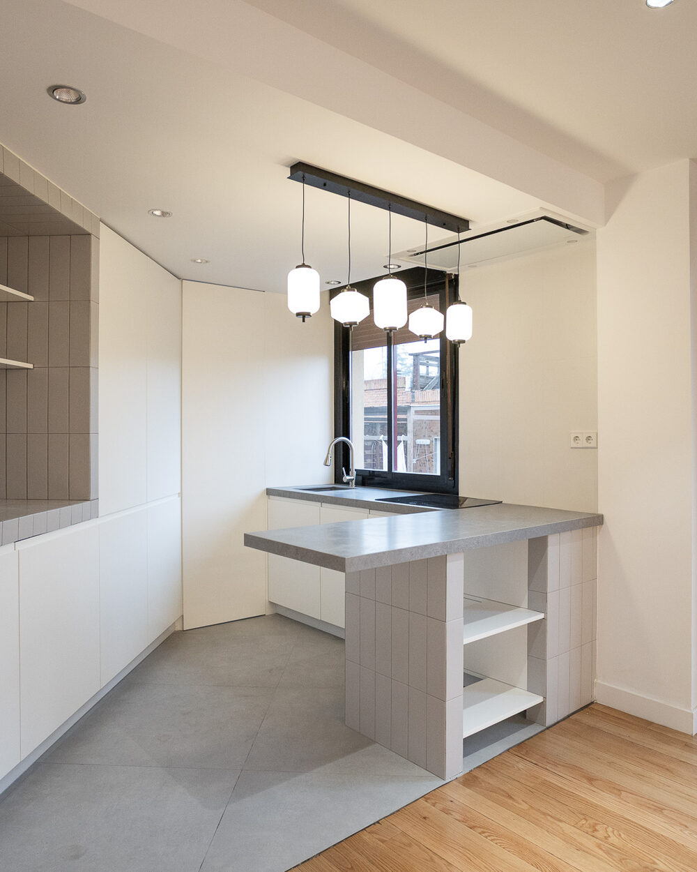 Cocina reformada por Lontur Homes